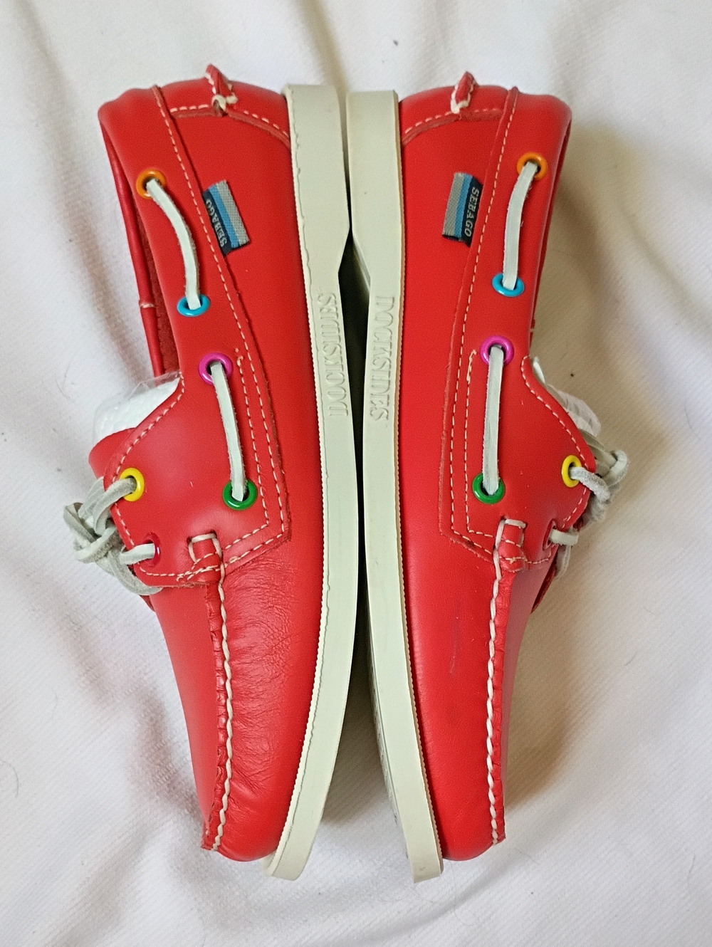 Sebago Red Leather Boat Shoes with White Laces - Picture 4 of 10